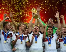  Rookie在德国队比赛中出色防守，势不可挡引发热议！-爱游戏官方网站