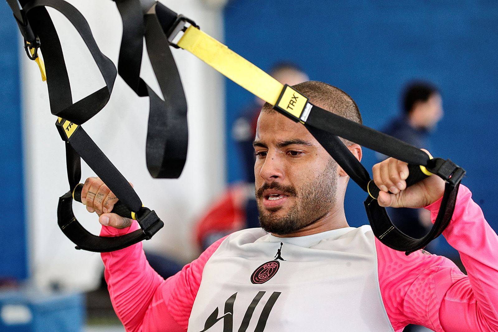  Scout在巴黎圣日耳曼比赛中突破纪录，突破纪录引发热议！-爱游戏手机版